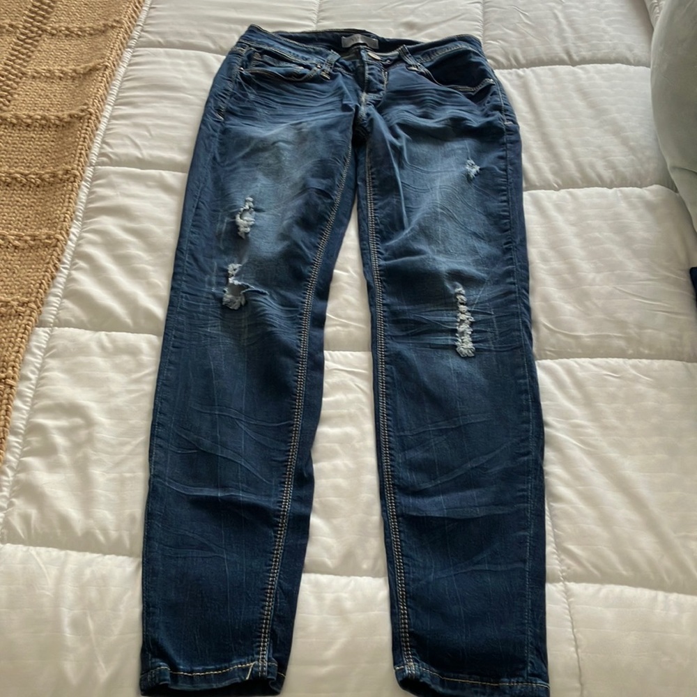 YMI skinny mid waist juniors women’s jeans Size 3